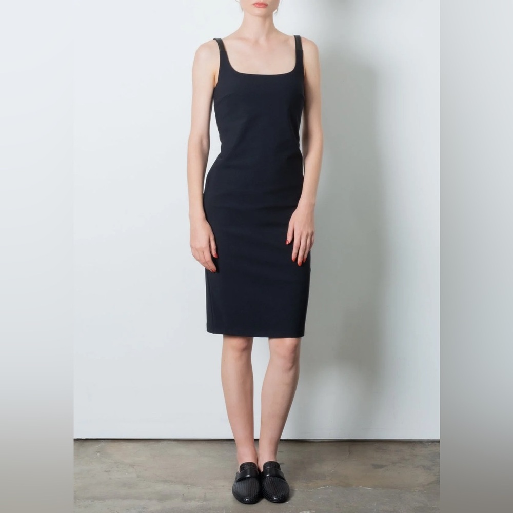 Elegant Black Sleeveless Dress